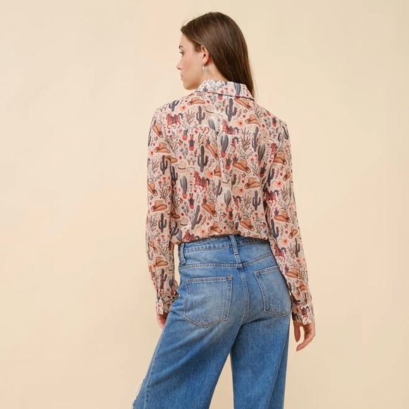 Western Print Chiffon Button Up Blouse - Picture 5 of 6